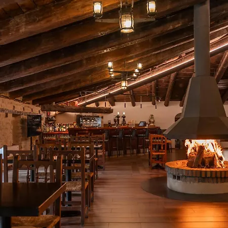 호텔 De La Trucha 빌라루엔고