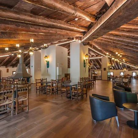 De La Trucha Hotel