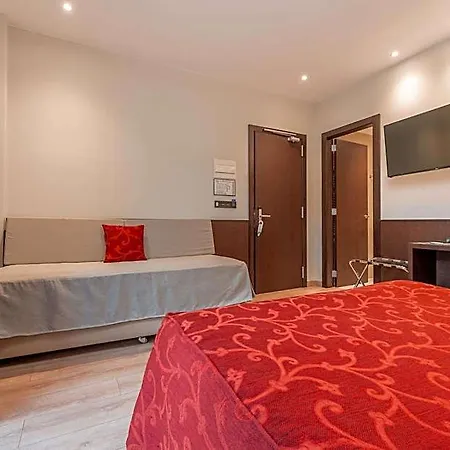 De La Trucha Hotel