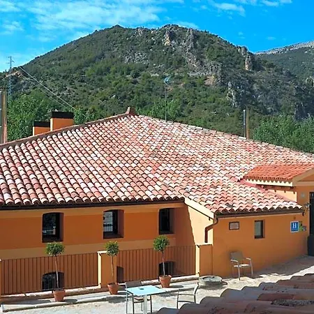 De La Trucha Hotel Villarluengo