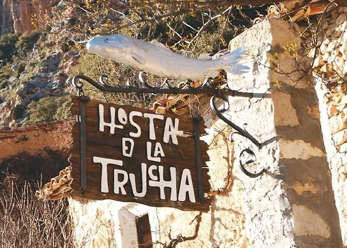 De La Trucha Hotel
